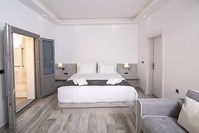 Aegean Melody Suites & Villa