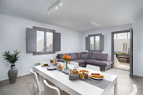 Aegean Melody Suites & Villa