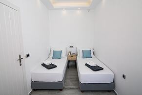 Aegean Melody Suites & Villa
