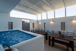 Aegean Melody Suites & Villa