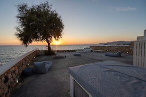 Aegean Melody Suites & Villa