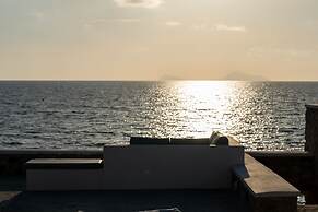 Aegean Melody Suites & Villa