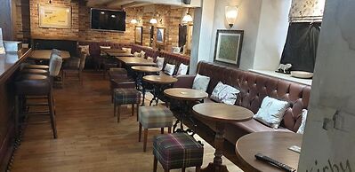 Queen Catherine Hotel