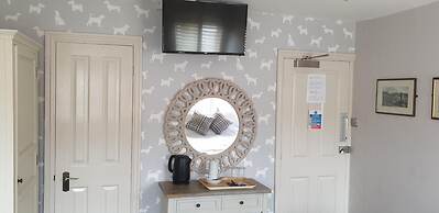 Queen Catherine Hotel