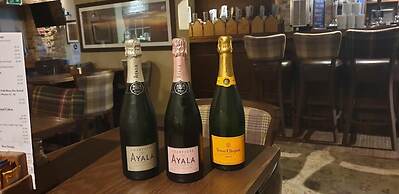 Queen Catherine Hotel