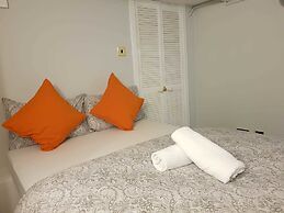 The Cumberland Townhouse Apartment