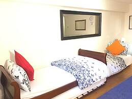 The Cumberland Townhouse Apartment