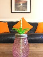 The Cumberland Townhouse Apartment