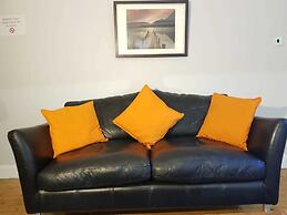 The Cumberland Townhouse Apartment