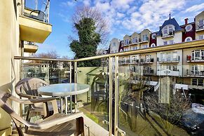 Avangard by Baltic Home