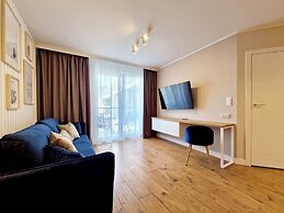 Avangard by Baltic Home