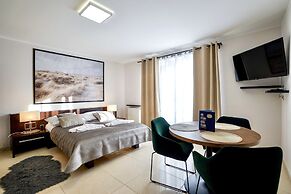 Avangard by Baltic Home