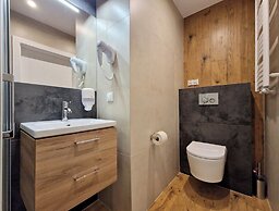 Avangard by Baltic Home