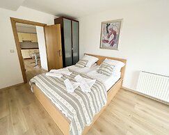 Rosa Weneda by Baltic Home