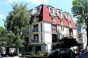 Rosa Weneda by Baltic Home