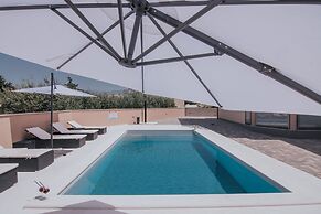 Poolside Hideout Apartments