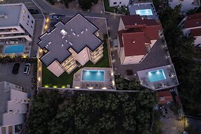 Poolside Hideout Apartments