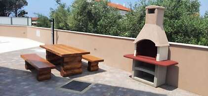 Poolside Hideout Apartments