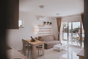 Poolside Hideout Apartments