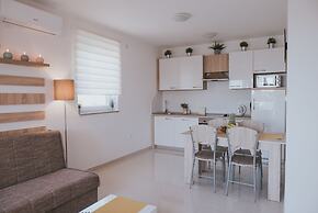 Poolside Hideout Apartments