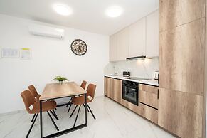 Poolside Hideout Apartments