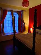 Ken's Haven Apartment