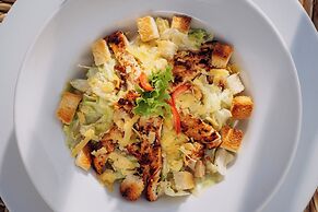 Seti Abu Simbel Lake Resort