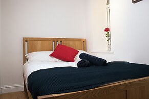 Cozy Modern Bedroom Apartments City L2