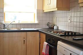 Cozy Modern Bedroom Apartments City L2