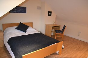 Cozy Modern Bedroom Apartments City L2