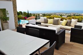 Villa Alex by Amy Villas