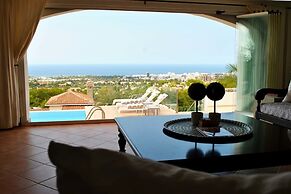 Villa Alex by Amy Villas