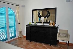 Villa Alex by Amy Villas