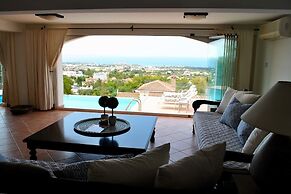 Villa Alex by Amy Villas