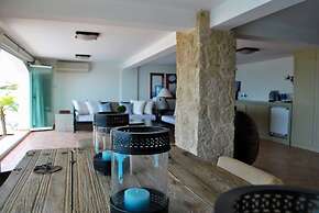 Villa Alex by Amy Villas