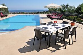 Villa Amelia by Amy Villas