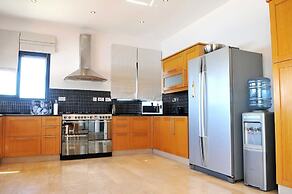 Villa Amelia by Amy Villas