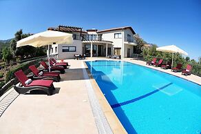 Villa Amelia by Amy Villas