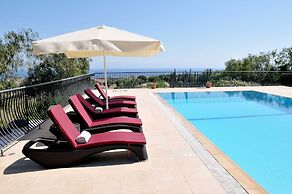 Villa Amelia by Amy Villas