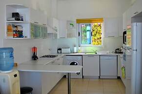 Villa Blue Horizon by Amy Villas