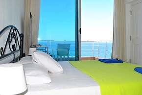 Villa Blue Horizon by Amy Villas