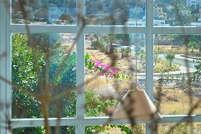 Villa Blue Horizon by Amy Villas