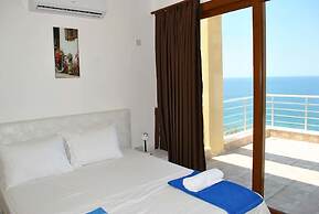 Villa Blue Ocean by Amy Villa