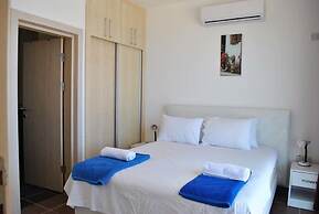 Villa Blue Ocean by Amy Villa