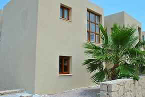 Villa Blue Ocean by Amy Villa