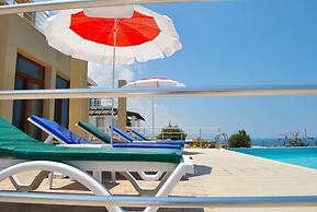 Villa Blue Ocean by Amy Villa