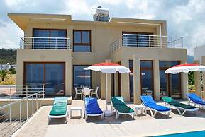 Villa Blue Ocean by Amy Villa