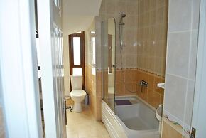 Villa Brooklands by Amy Villas