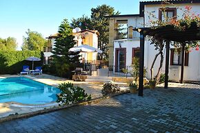 Villa Brooklands by Amy Villas