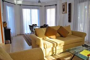 Villa Brooklands by Amy Villas